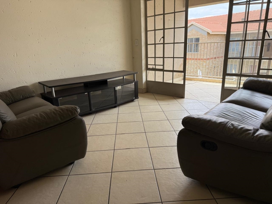 2 Bedroom Property for Sale in Waterval East North West